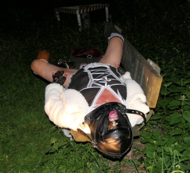 <also ich bin Nacht Aktiv treffen mit Koordinaten oder per WhatsApp Standort Mitteilung !!! . :-)