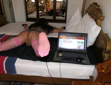 Nat&uuml;rlich in der wartezeit geile ich mich umso mehr und wenn zeit gekommen ist >>>